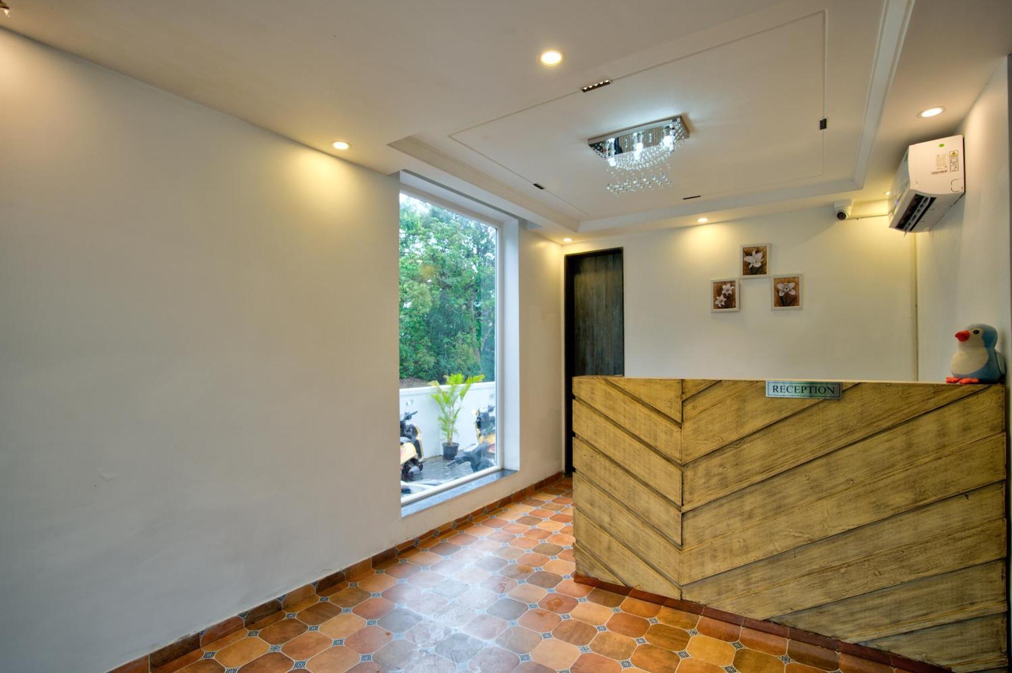 Goa Courtyard By The Porto Arpora Hotel Baga Exterior photo