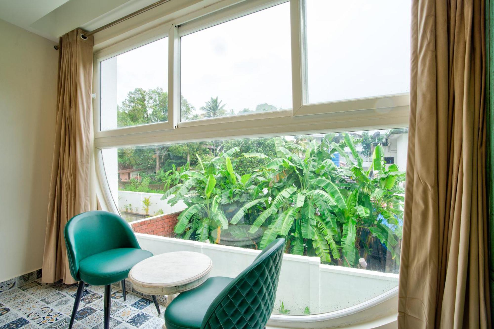 Goa Courtyard By The Porto Arpora Hotel Baga Exterior photo